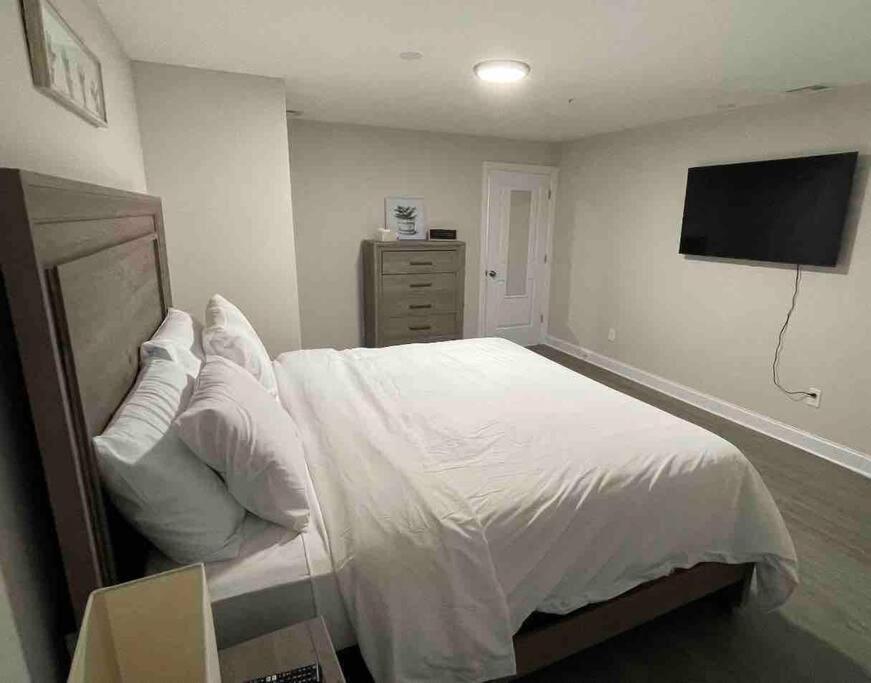 Luxury **Cozy• 2 Bedroom 2 Min. From Ewr / Newark Downtown Kültér fotó